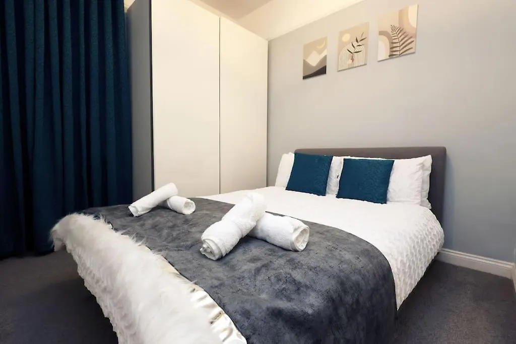 Spacious Pontcanna Apartment, Driveway Parking & 10 Min To City Centre Cardiff